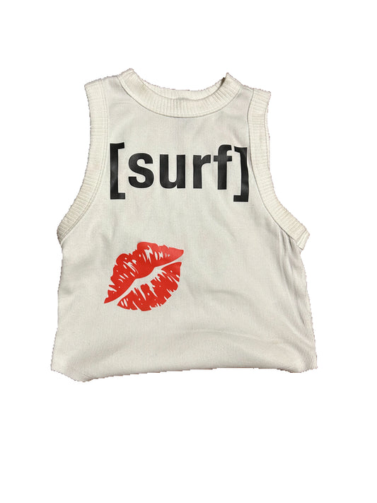 **[SURF] Kiss baby tee Tank Top**